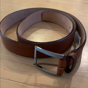 Tommy Bahama Leather Belt (size 42)